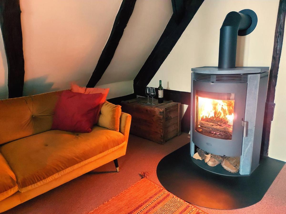 Historische Ferienwohnung Mit Kamin In Lich المظهر الخارجي الصورة